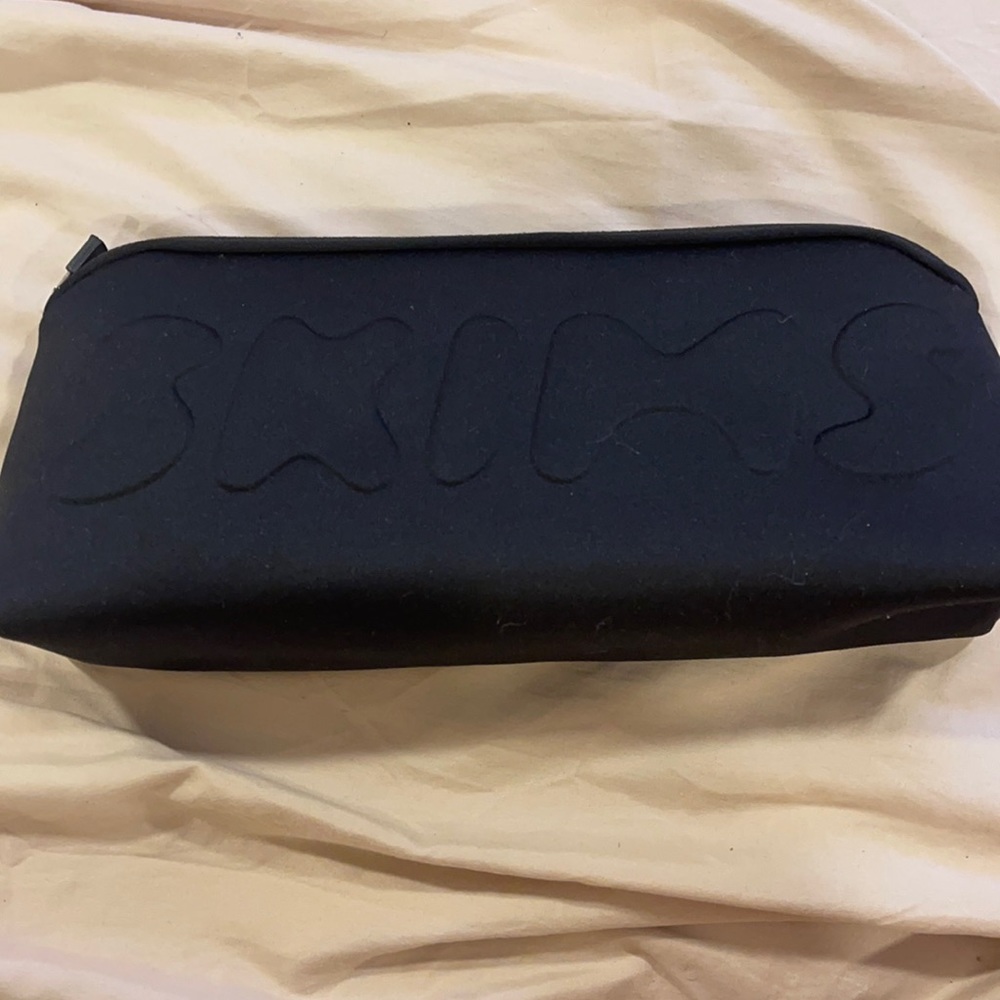 Skims waist trainer